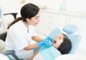 Tips Memilih Klinik Gigi Anak Terbaik